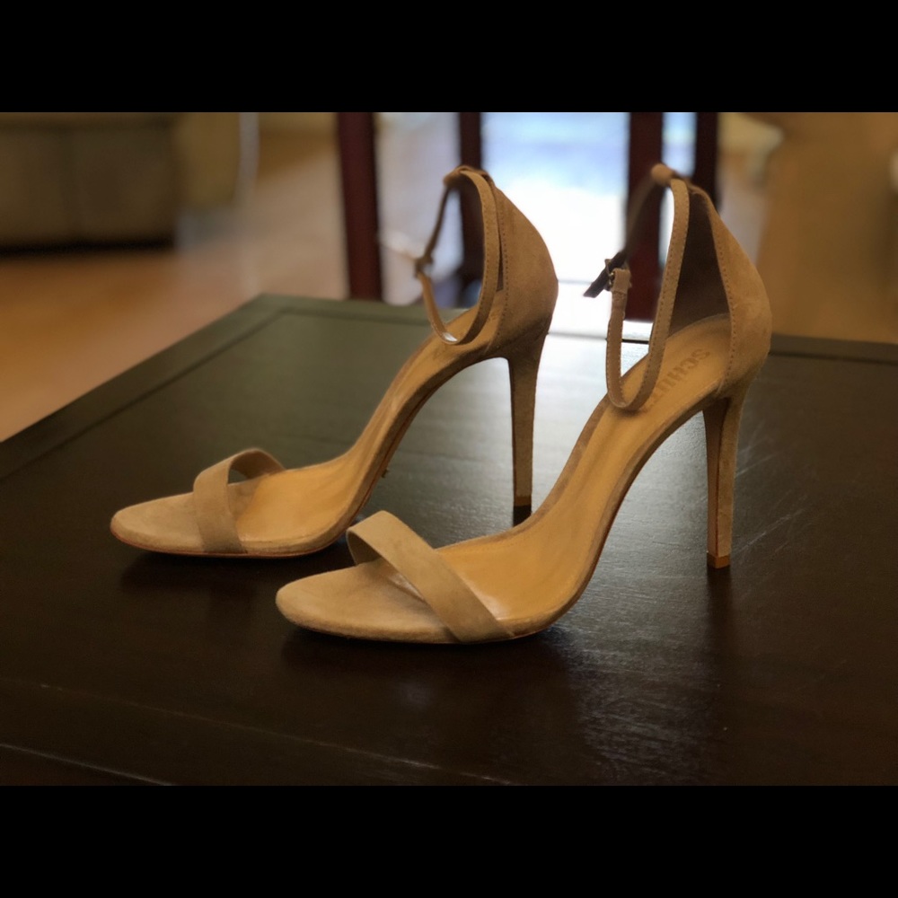 Schutz leather high heels price is firm